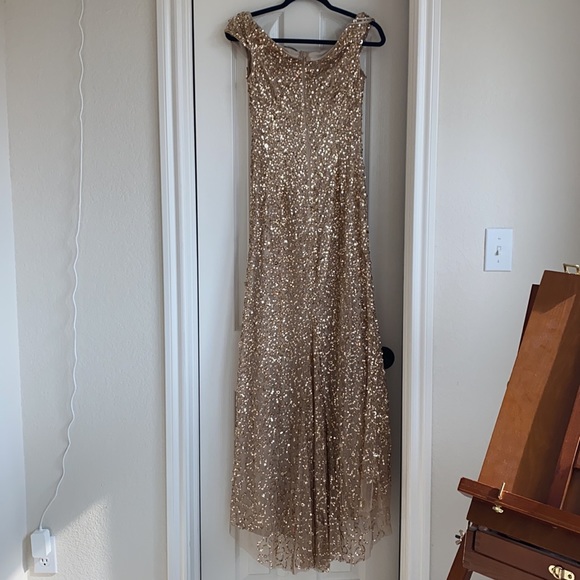 Adrianna Papell: Gold Sequence Dress - Picture 5 of 7